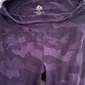 Purple Camouflage Leggings size large